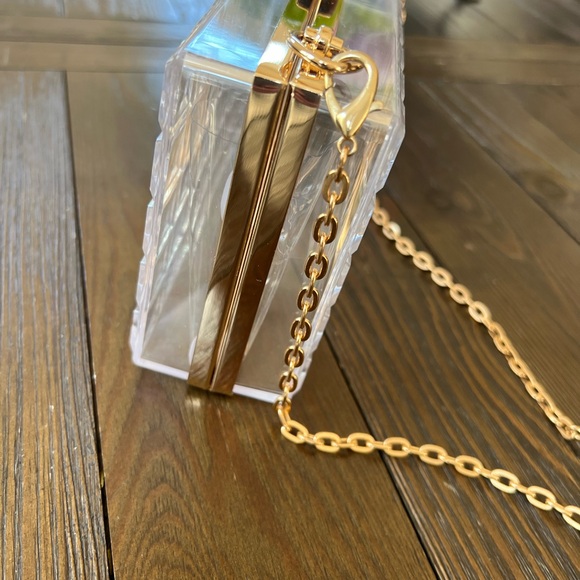Elegant Transparent Clutch with Gold Chain - Picture 7 of 11